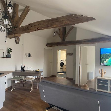 Charmant Appartement Avec Spa Fontenay-le-Comte Exterior foto